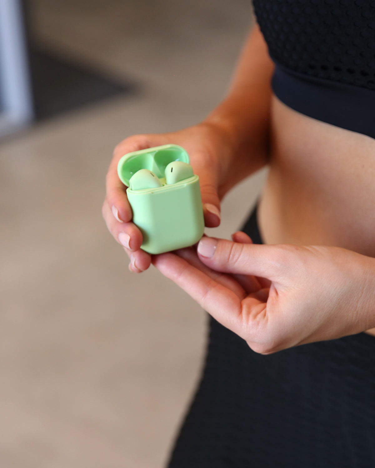 Macaron Earbuds - Light Green