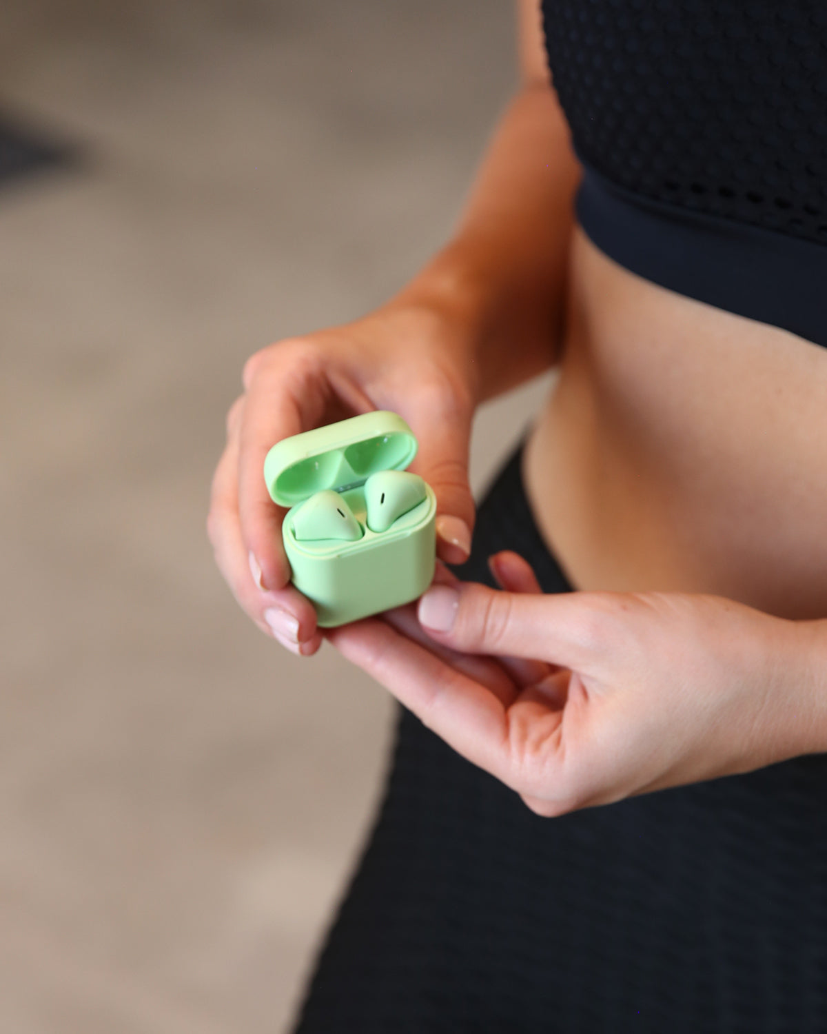 Macaron Earbuds - Light Green